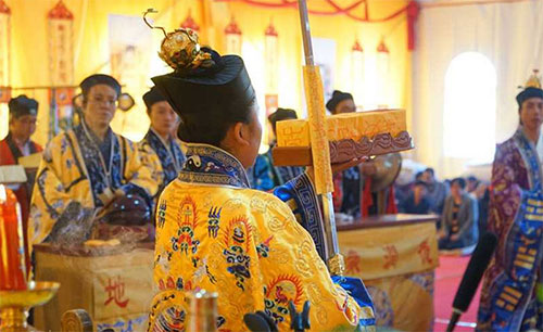 我去寺庙为流产胎儿祈福  道长点化