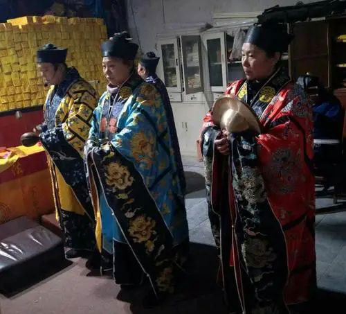 灵隐寺怎么给小孩驱邪，让孩子学习善念和宽容