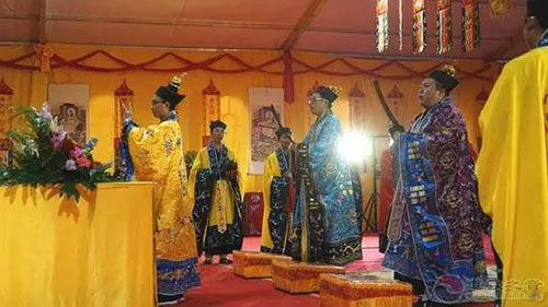 女士戴什么防小人好，这些寓意好还有装饰性