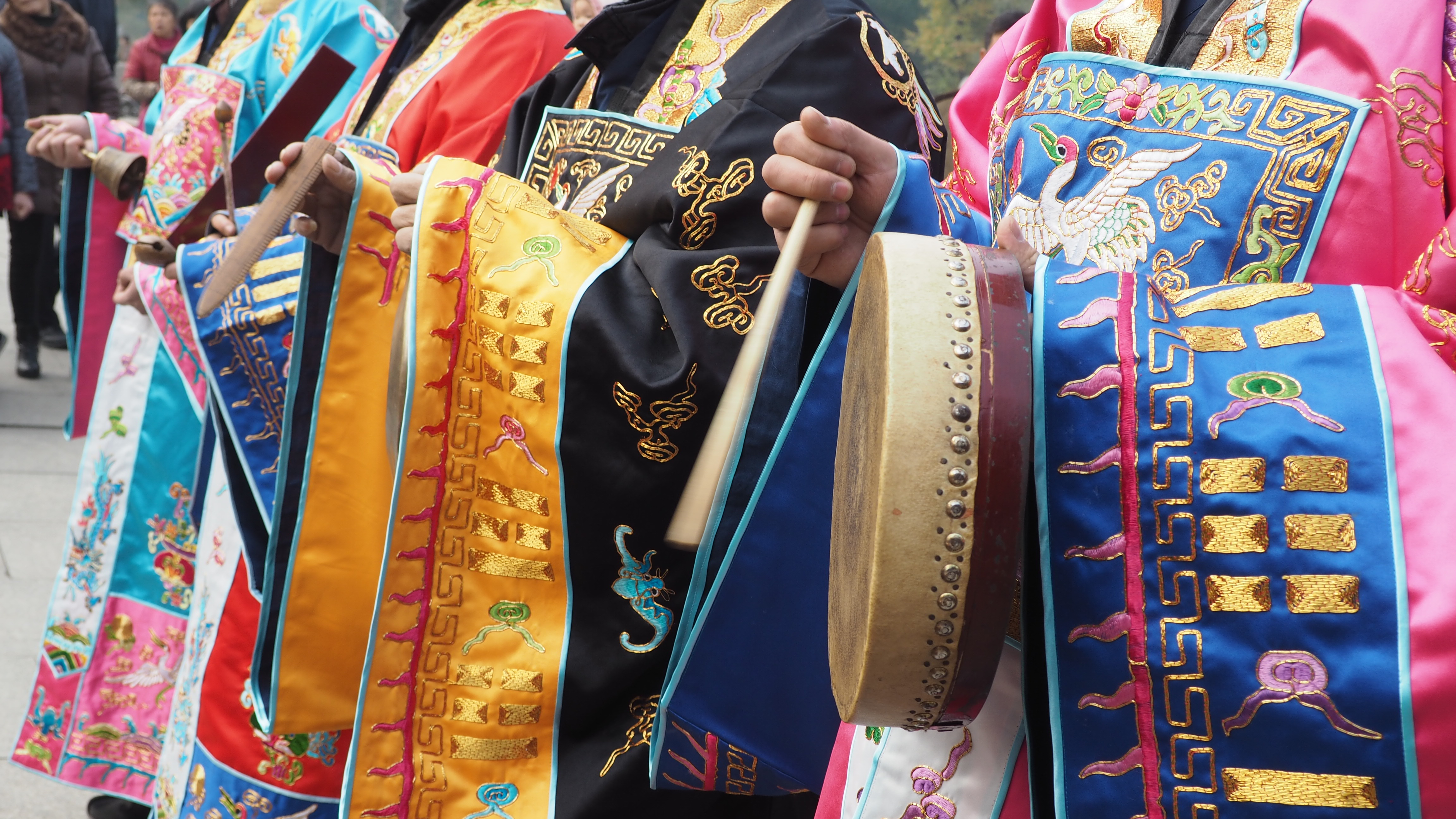 还阴债在什么时间 /还阴债烧多少元宝