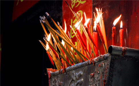 为母亲超度成全我们的孝心