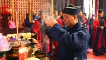 传统文化:女人命带凤凰的八字 看了直让人羡慕 男人做梦都想娶到