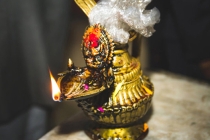 超度法事：烧纸的禁忌 ，烧纸钱是祭奠祖先常见的方式
